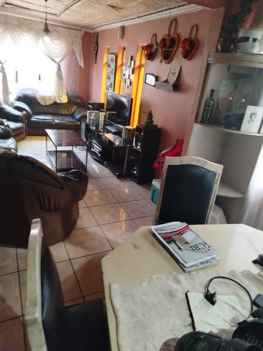 3 Bedroom Property for Sale in Elindinga Gauteng