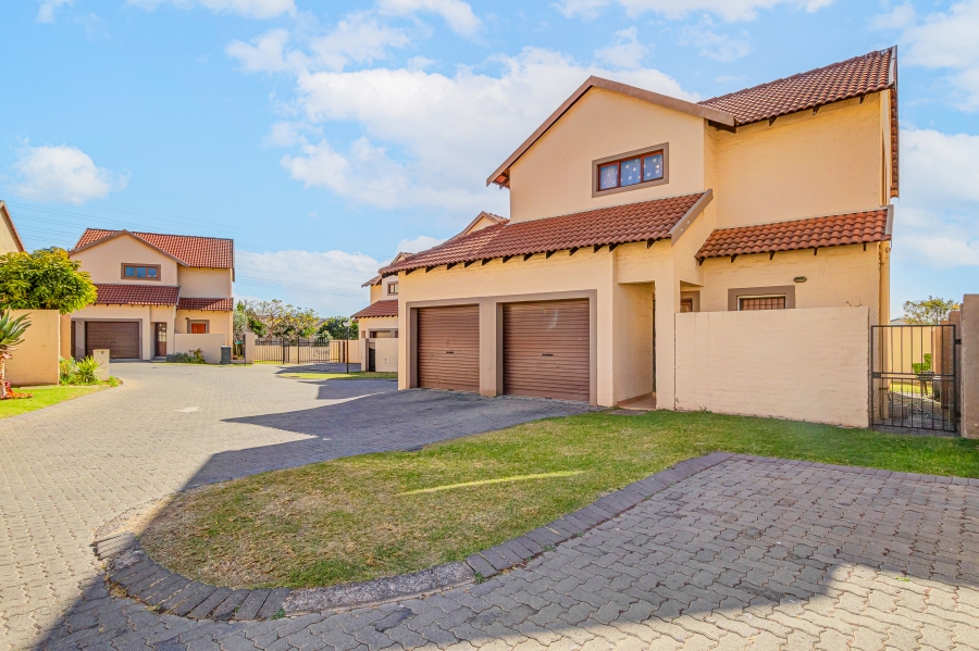3 Bedroom Property for Sale in Carlswald Gauteng