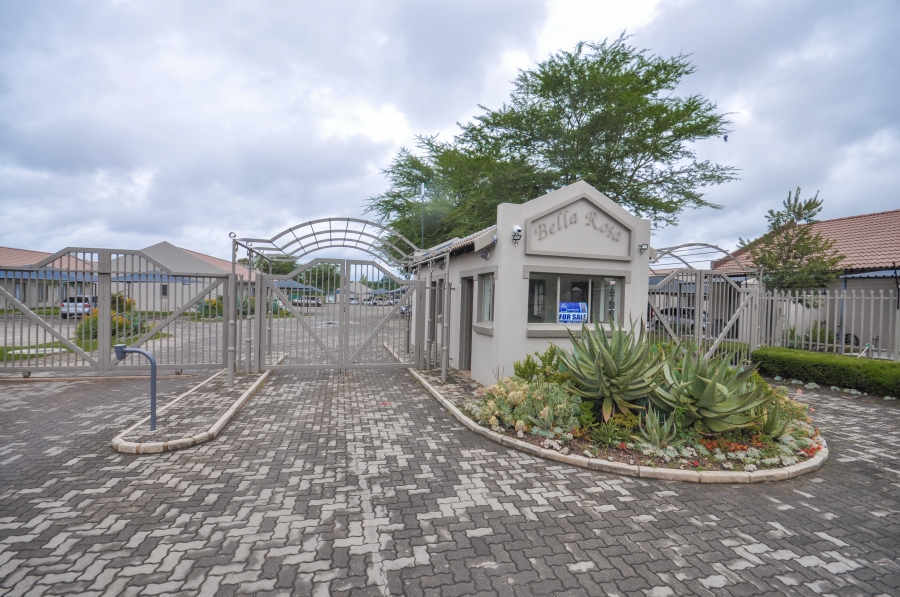 2 Bedroom Property for Sale in Eldorette Gauteng