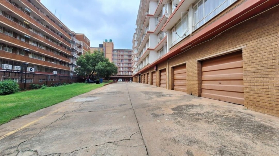 2 Bedroom Property for Sale in Baileys Muckleneuk Gauteng