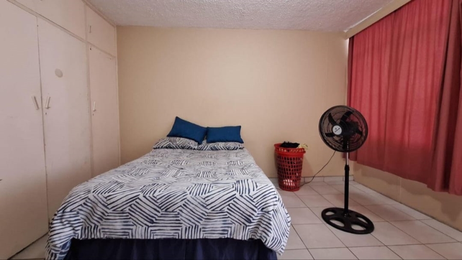 2 Bedroom Property for Sale in Baileys Muckleneuk Gauteng