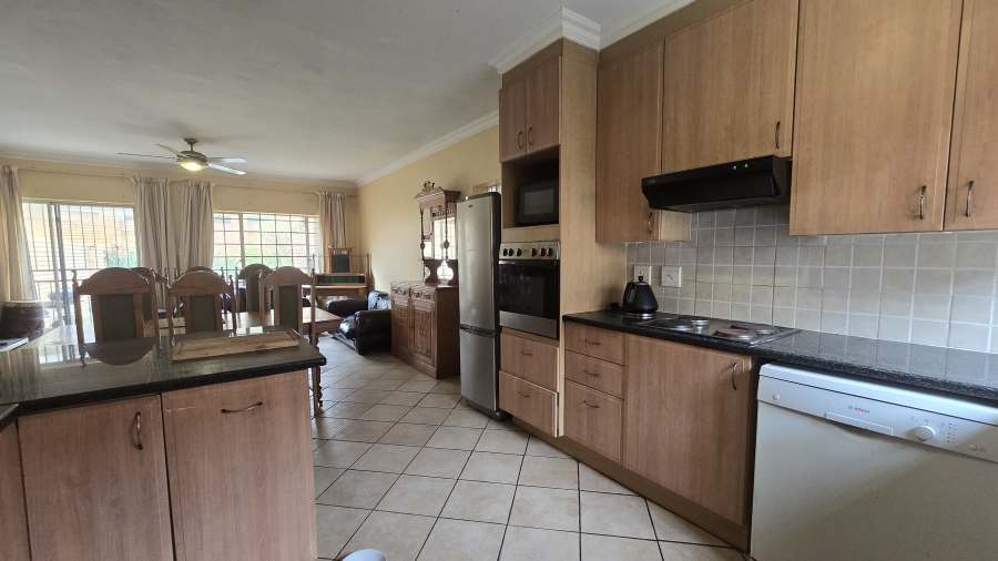 2 Bedroom Property for Sale in The Wilds Gauteng