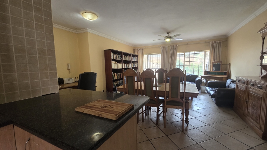 2 Bedroom Property for Sale in The Wilds Gauteng