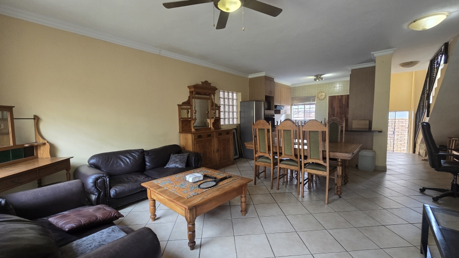 2 Bedroom Property for Sale in The Wilds Gauteng