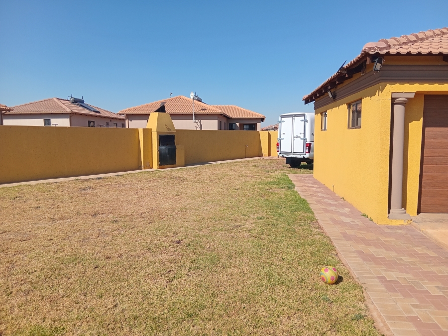 3 Bedroom Property for Sale in Dawn Park Gauteng