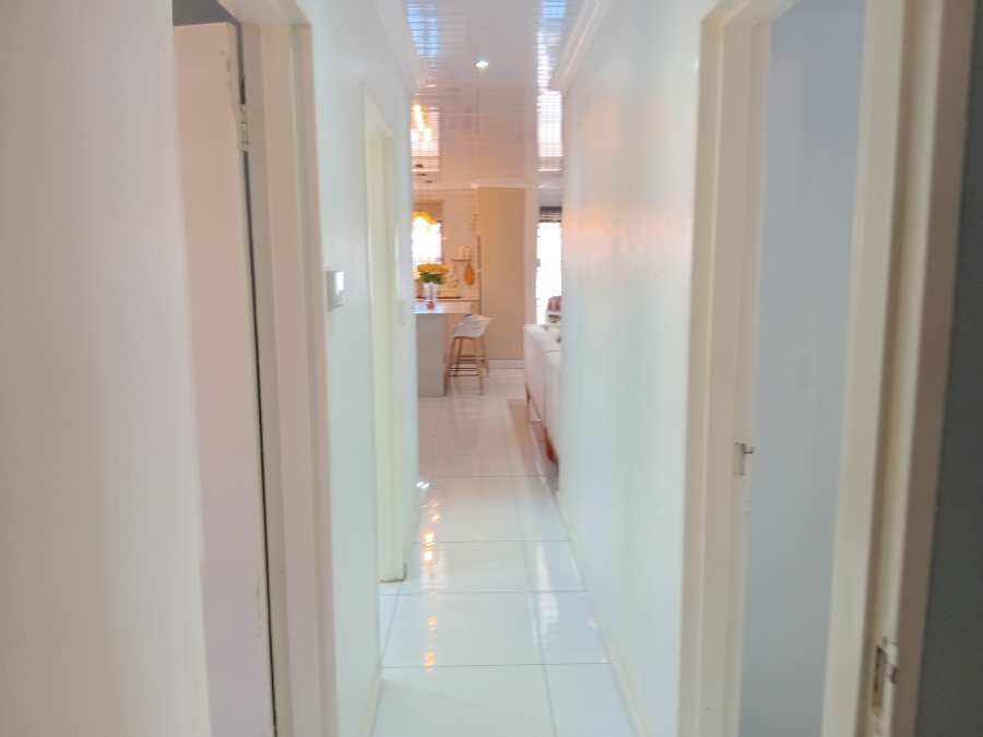 3 Bedroom Property for Sale in Dawn Park Gauteng