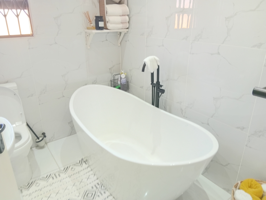 3 Bedroom Property for Sale in Dawn Park Gauteng