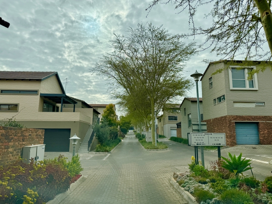 3 Bedroom Property for Sale in Olympus AH Gauteng