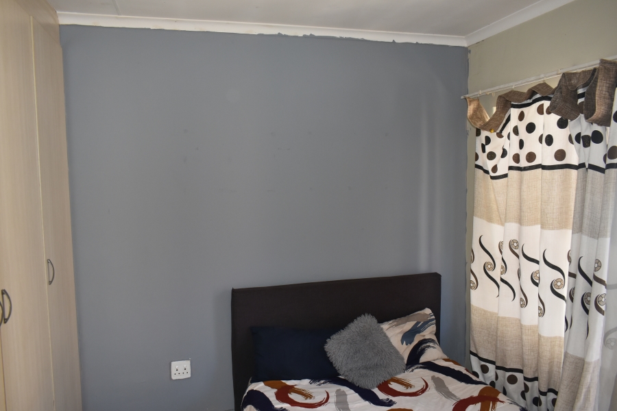 2 Bedroom Property for Sale in Pretoria North Gauteng