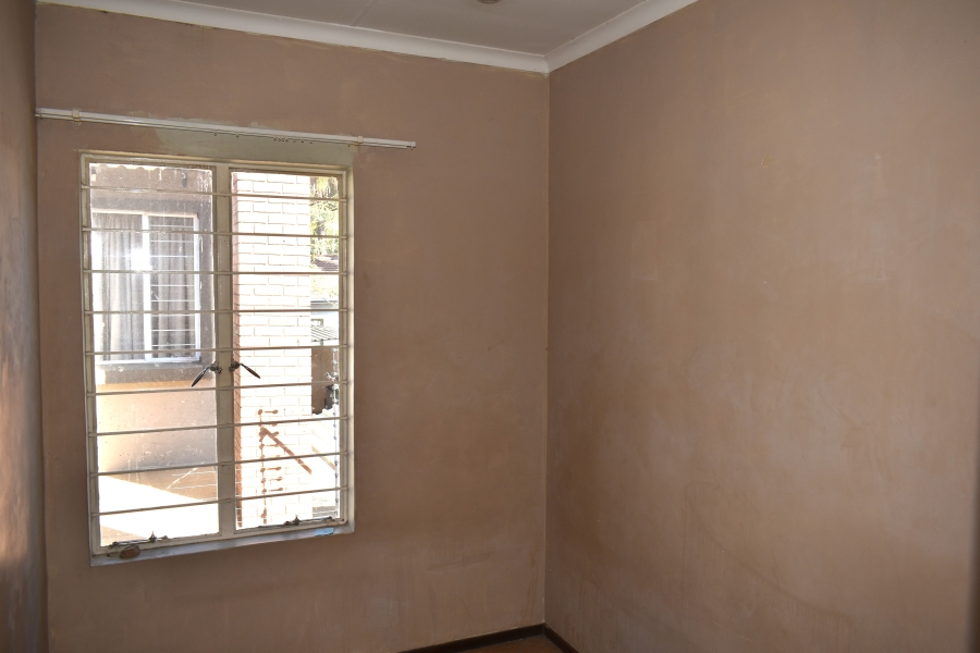 2 Bedroom Property for Sale in Pretoria North Gauteng