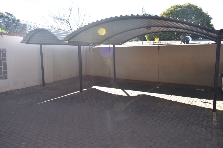 2 Bedroom Property for Sale in Pretoria North Gauteng