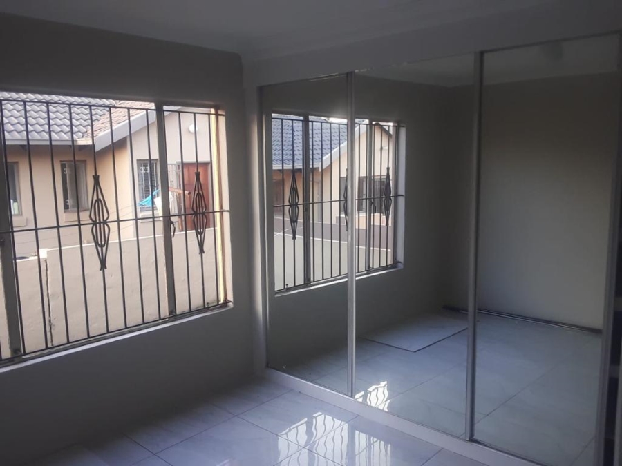 To Let 3 Bedroom Property for Rent in Ormonde Gauteng