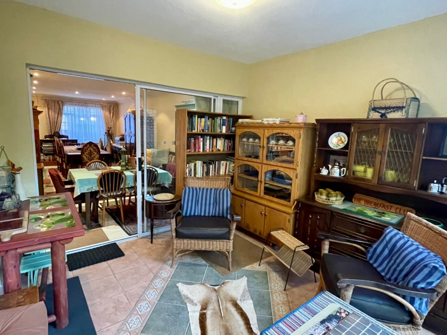 4 Bedroom Property for Sale in Groenkloof Gauteng
