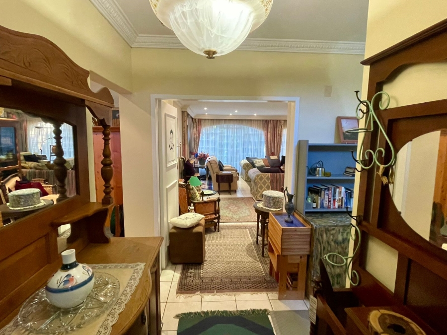 4 Bedroom Property for Sale in Groenkloof Gauteng