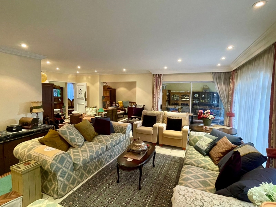 4 Bedroom Property for Sale in Groenkloof Gauteng