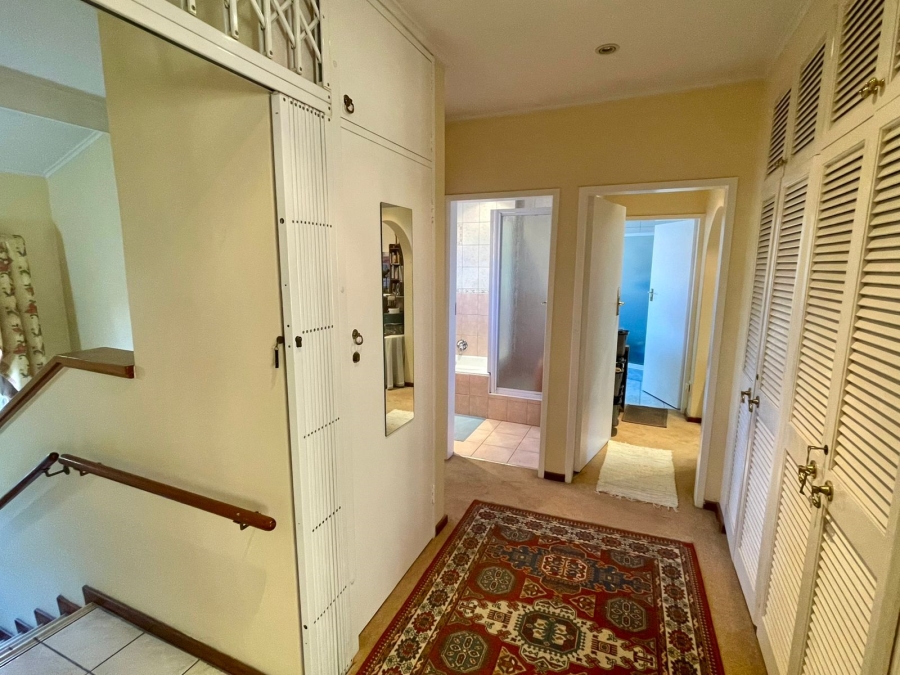 4 Bedroom Property for Sale in Groenkloof Gauteng