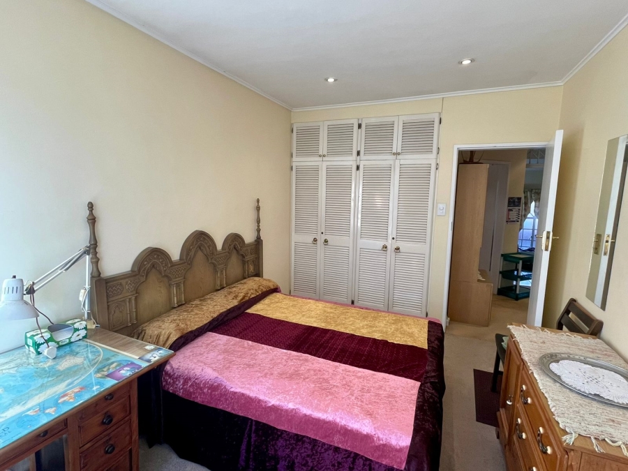 4 Bedroom Property for Sale in Groenkloof Gauteng