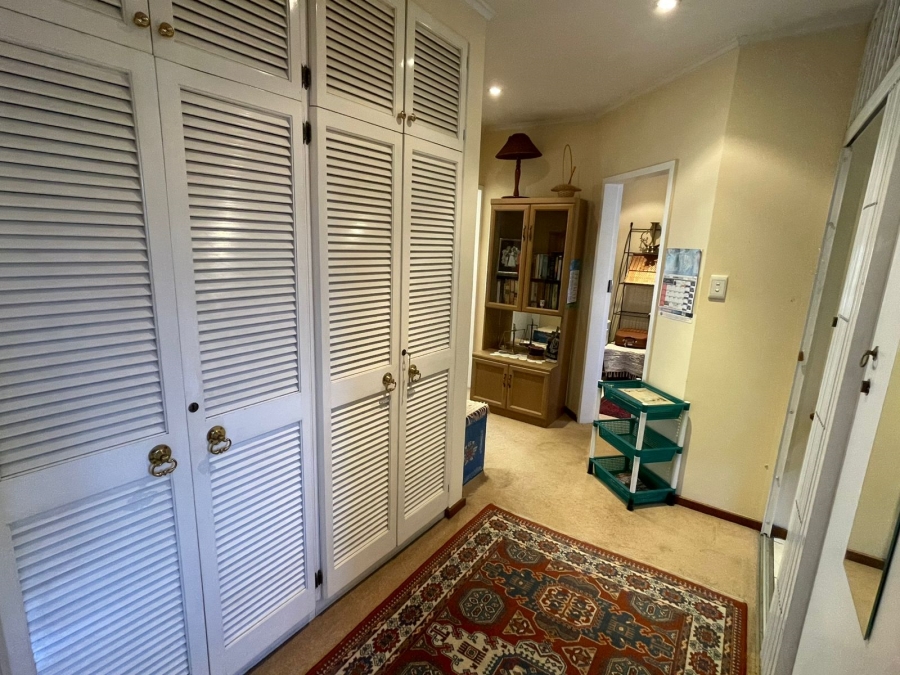 4 Bedroom Property for Sale in Groenkloof Gauteng