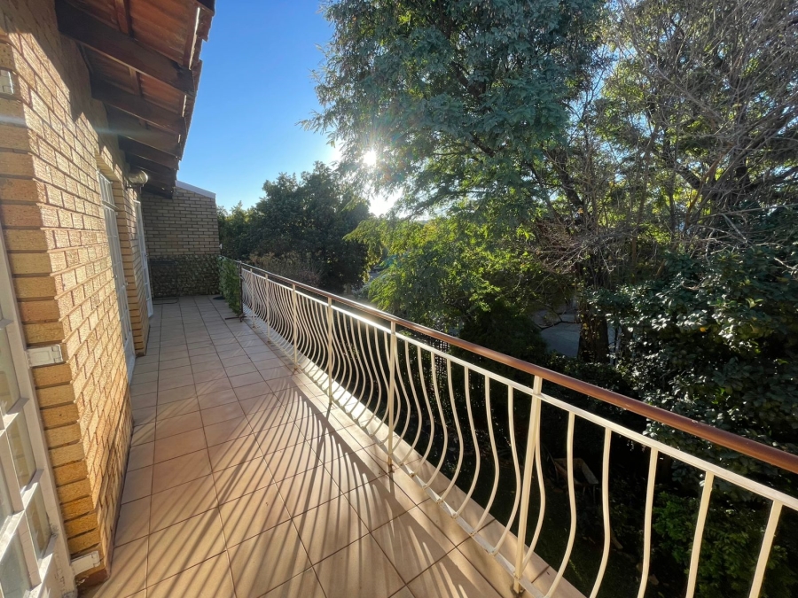 4 Bedroom Property for Sale in Groenkloof Gauteng