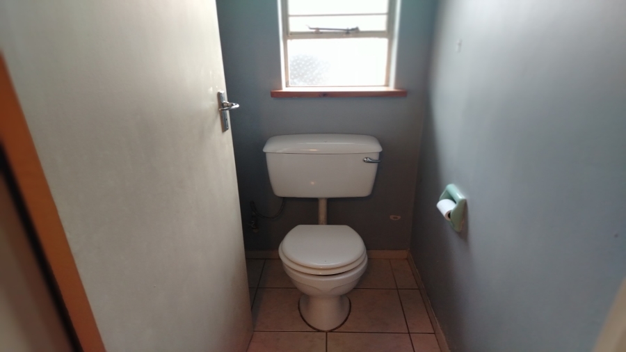 To Let 4 Bedroom Property for Rent in Vanderbijlpark SW 5 Gauteng