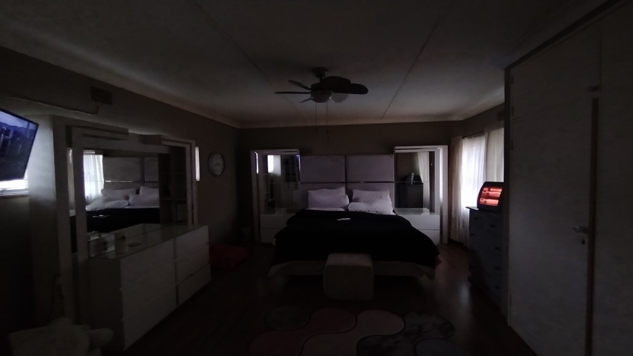 To Let 4 Bedroom Property for Rent in Vanderbijlpark SW 5 Gauteng