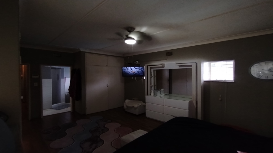 To Let 4 Bedroom Property for Rent in Vanderbijlpark SW 5 Gauteng