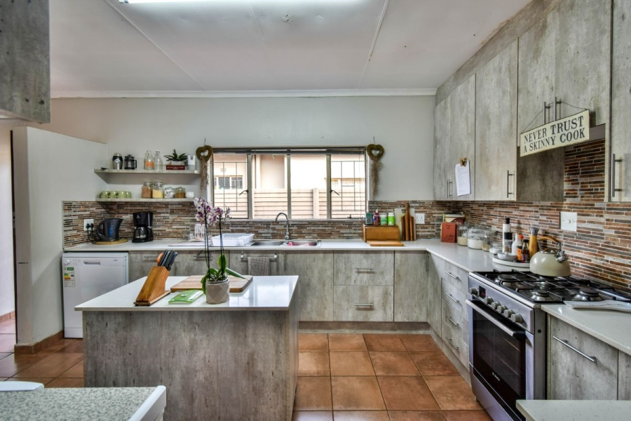 4 Bedroom Property for Sale in Pretoria North Gauteng