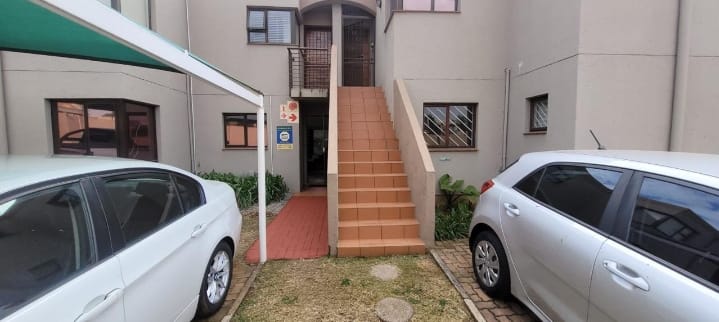 2 Bedroom Property for Sale in Glenvista Gauteng