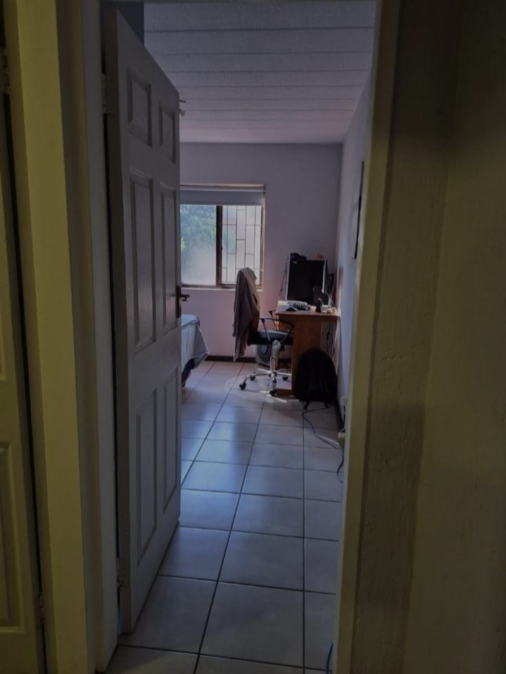 2 Bedroom Property for Sale in Glenvista Gauteng