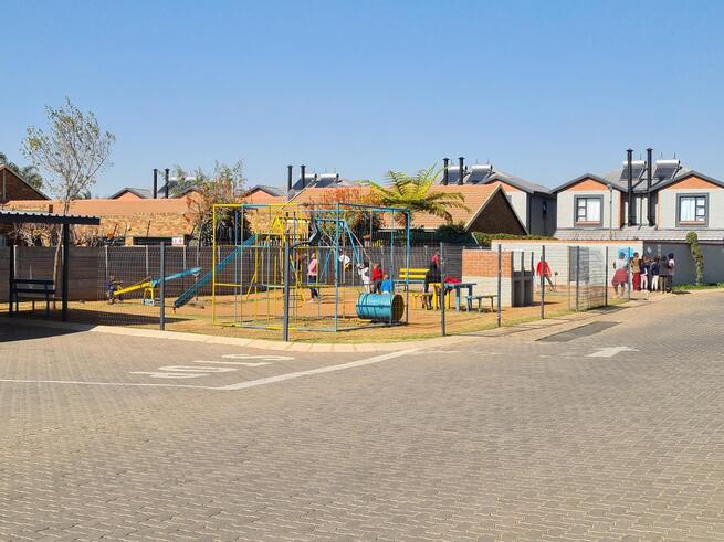 3 Bedroom Property for Sale in Terenure Gauteng