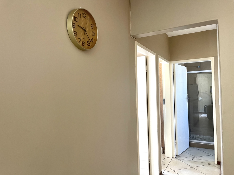 2 Bedroom Property for Sale in Noordwyk Gauteng