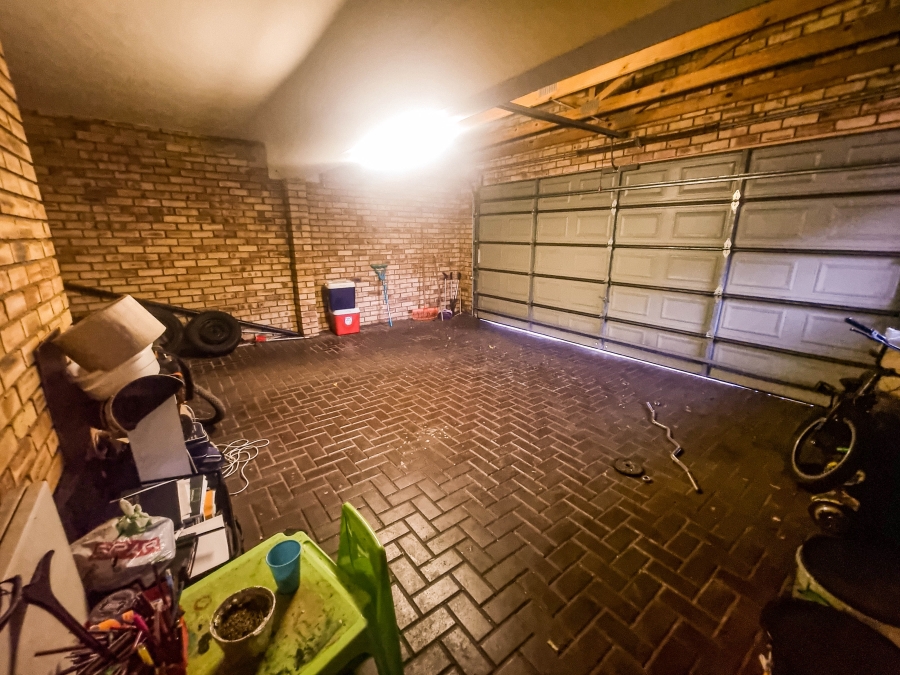 3 Bedroom Property for Sale in Ruimsig Gauteng