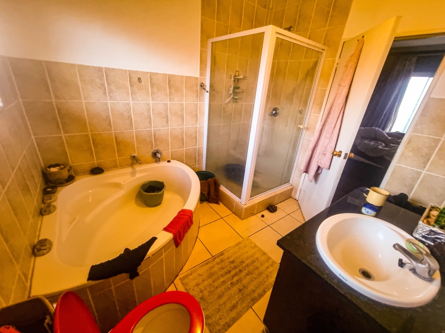 3 Bedroom Property for Sale in Ruimsig Gauteng