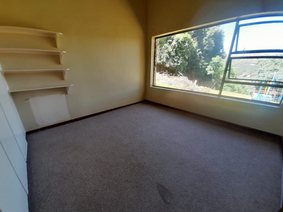 To Let 4 Bedroom Property for Rent in Helderkruin Gauteng