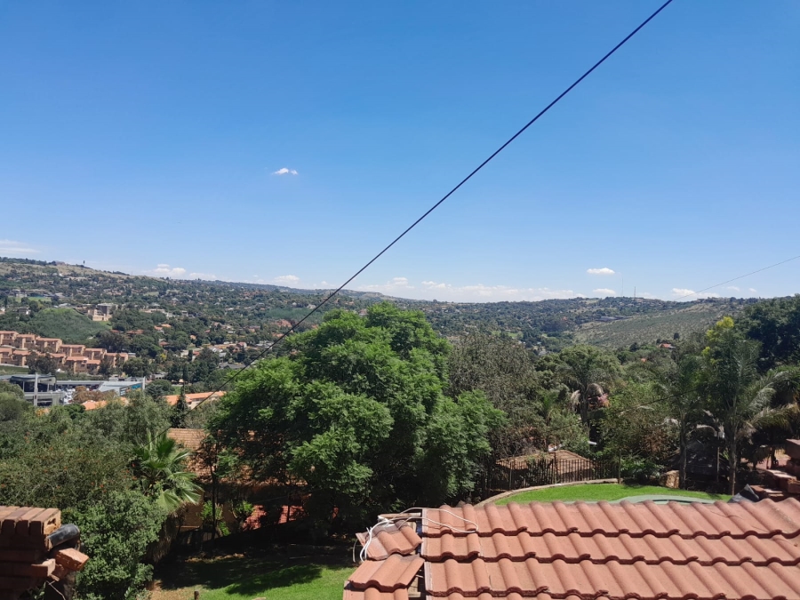 To Let 4 Bedroom Property for Rent in Helderkruin Gauteng