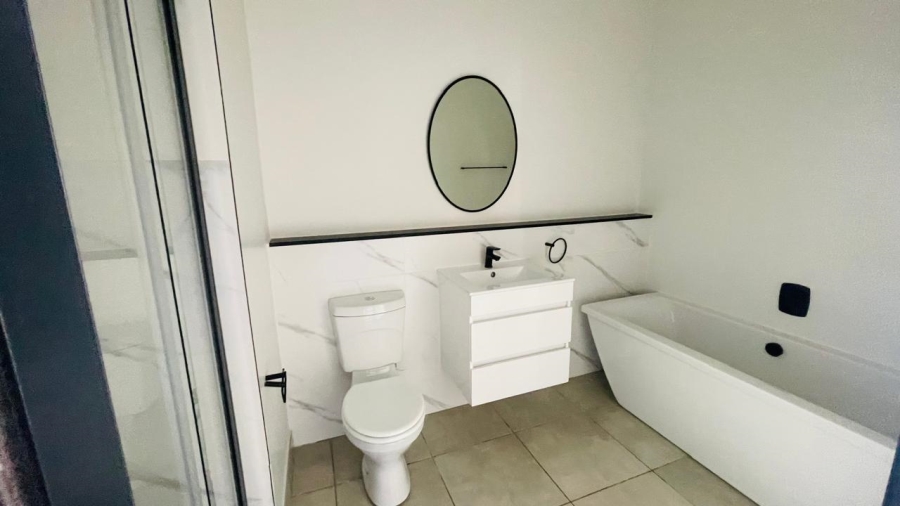 2 Bedroom Property for Sale in Waterfall Gauteng
