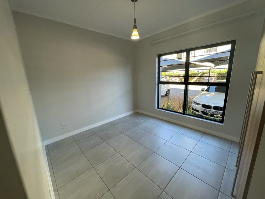 To Let 3 Bedroom Property for Rent in Waterfall Gauteng