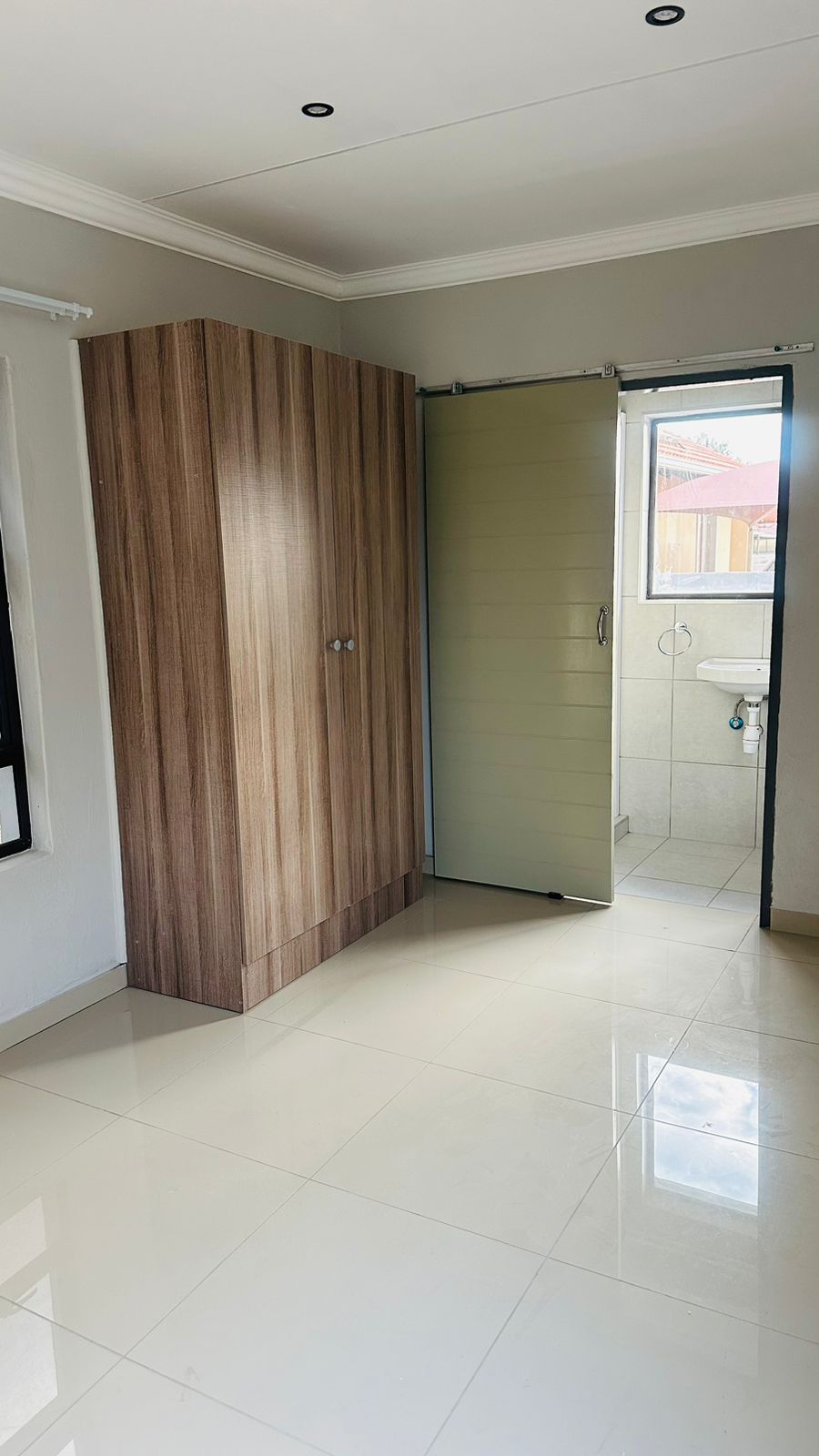 To Let 1 Bedroom Property for Rent in Blue Hills Gauteng