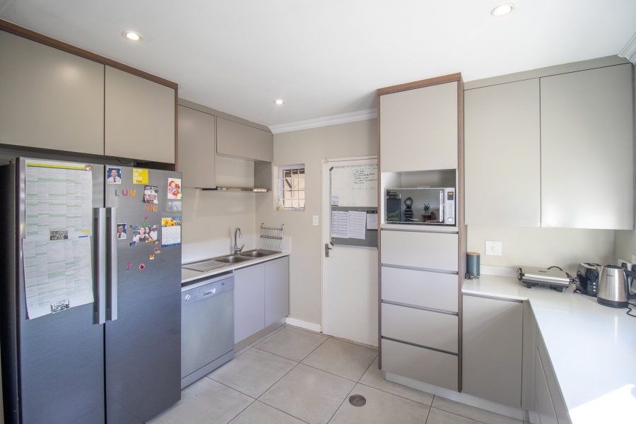 4 Bedroom Property for Sale in Albertville Gauteng