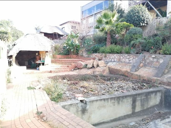 4 Bedroom Property for Sale in Oakdene Gauteng