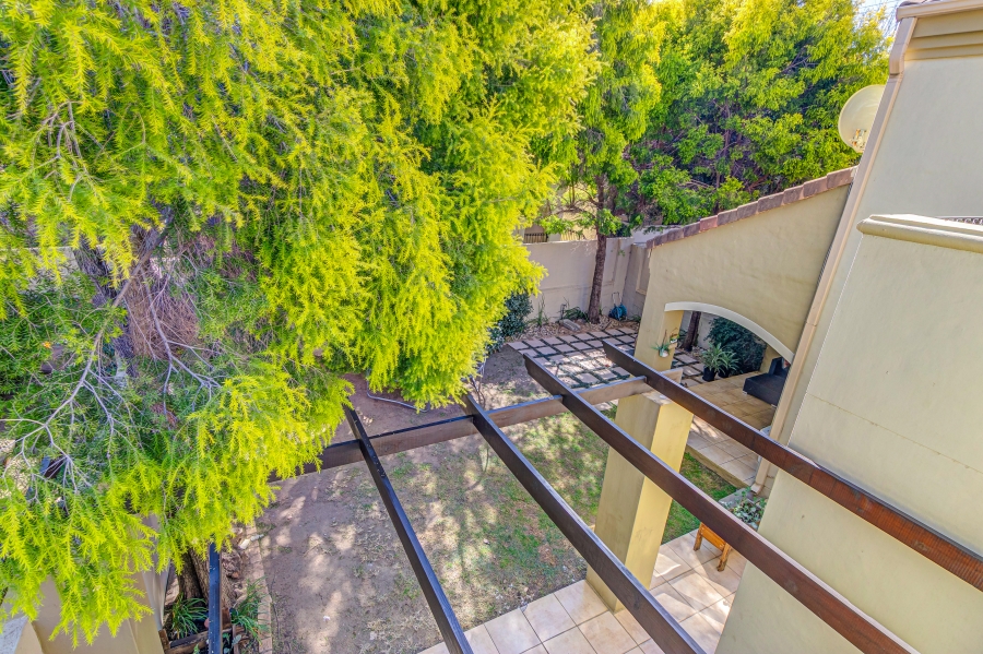 3 Bedroom Property for Sale in Lonehill Gauteng