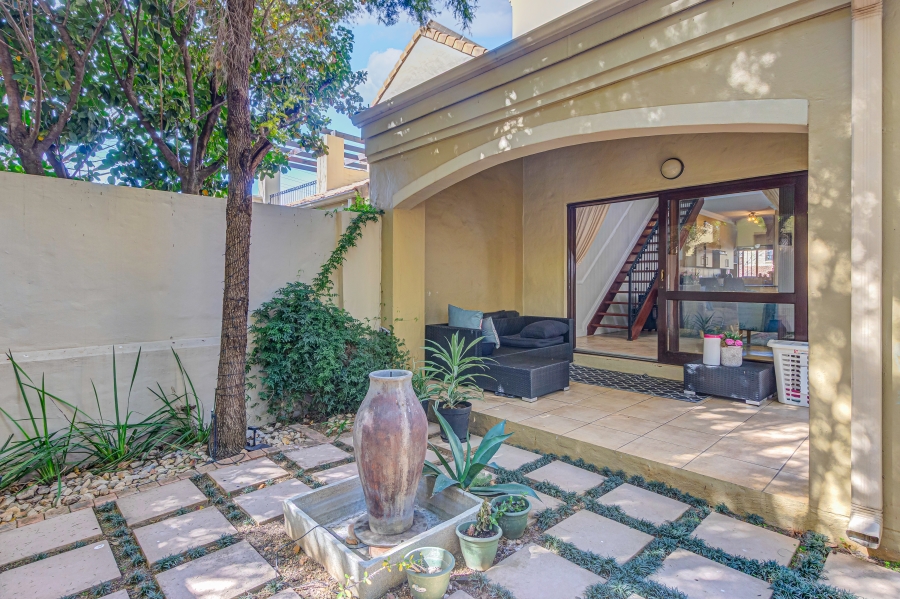 3 Bedroom Property for Sale in Lonehill Gauteng