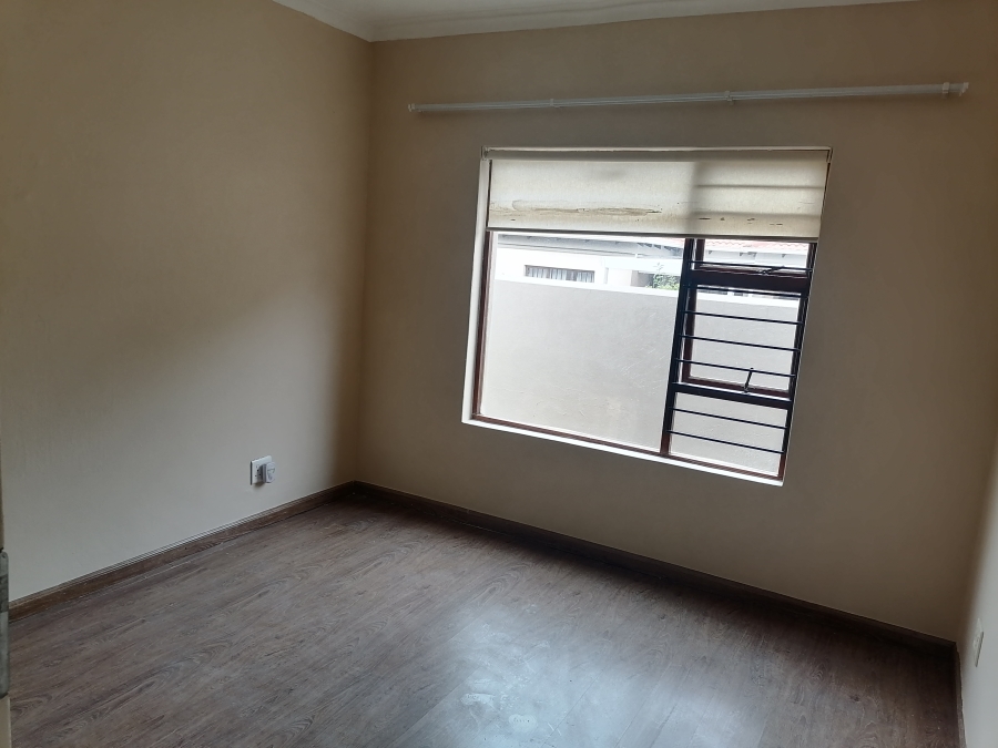 To Let 3 Bedroom Property for Rent in Randpark Ridge Gauteng