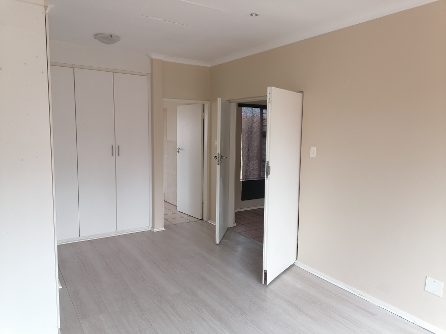 To Let 3 Bedroom Property for Rent in Randpark Ridge Gauteng