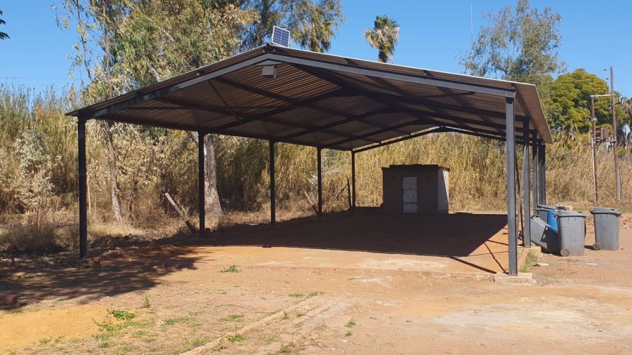 To Let 2 Bedroom Property for Rent in Pretoria North Gauteng