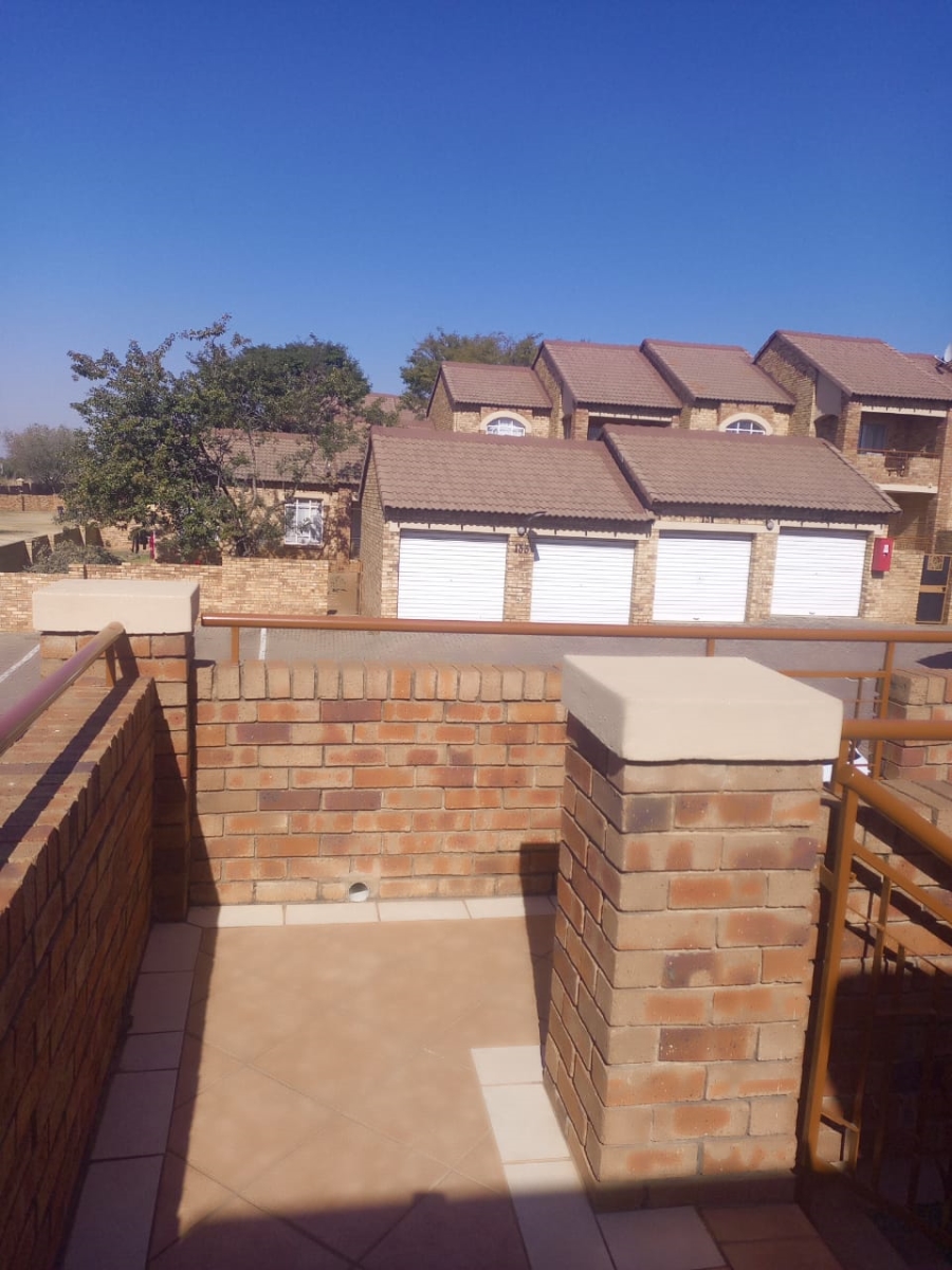 2 Bedroom Property for Sale in Mooikloof Ridge Gauteng