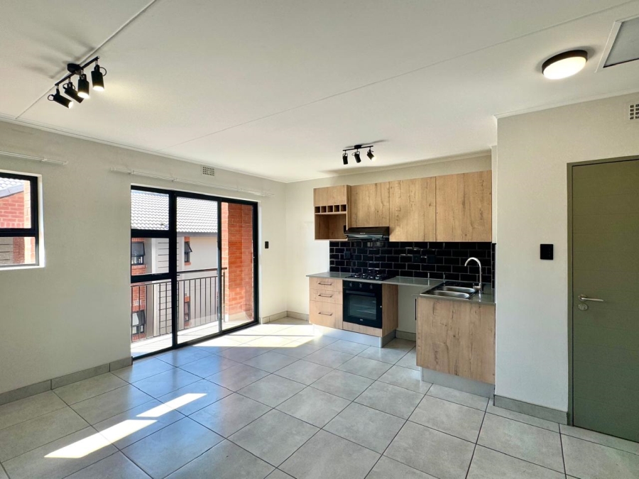 To Let 2 Bedroom Property for Rent in Orlando Gauteng
