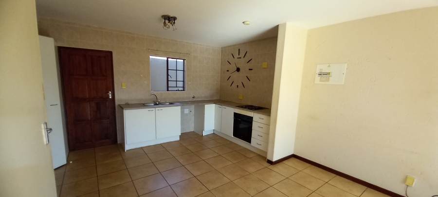 To Let 2 Bedroom Property for Rent in Noordheuwel Gauteng