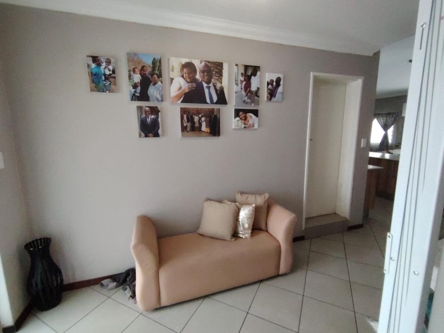 3 Bedroom Property for Sale in Monavoni Gauteng