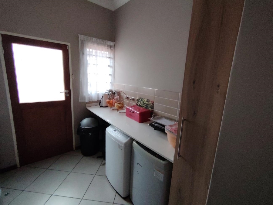 3 Bedroom Property for Sale in Monavoni Gauteng